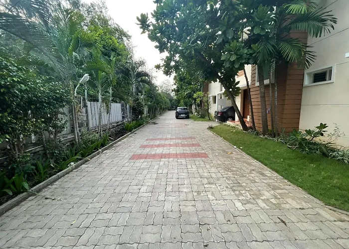 Barefootbay - Villa With Private Beach Access Chennai